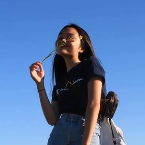 Meet your Posher, Angeline